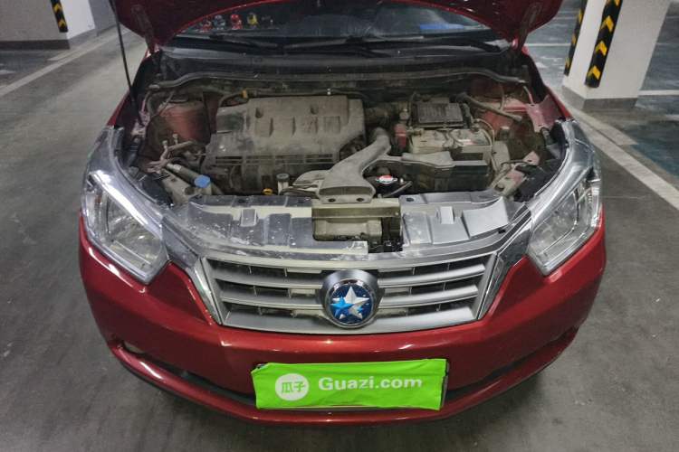 Used Venucia R50 2013 1.6L Manual Fashion Edition Engine Bay