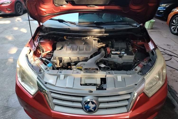 Used Venucia R50 2013 1.6L Automatic Fashion Edition Engine Bay