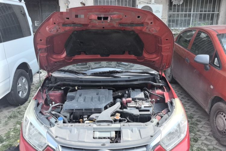 Used Venucia R50 2013 1.6L Manual Fashion Edition Engine Bay