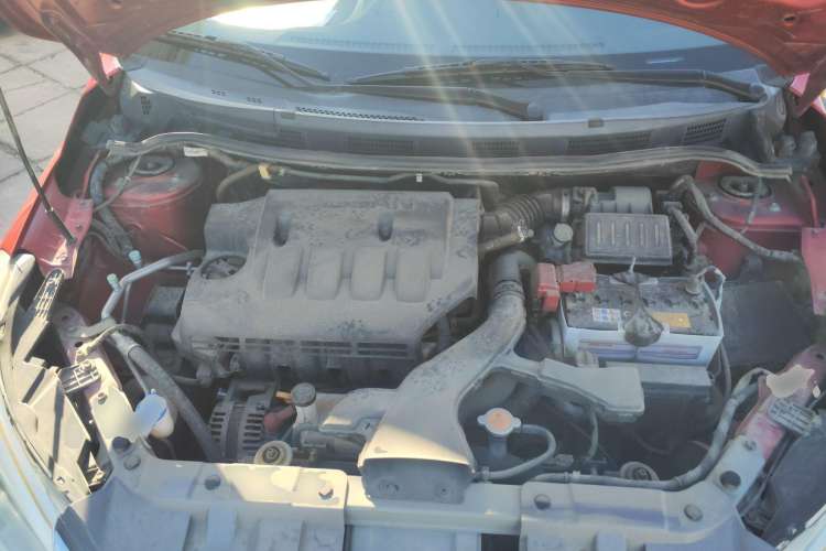 Used Venucia R50 2013 1.6L Automatic Fashion Edition Engine Bay
