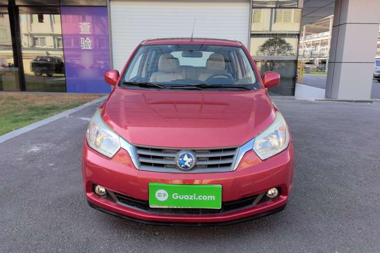 Used Venucia R50 2013 1.6L Automatic Luxury Edition Exterior 1