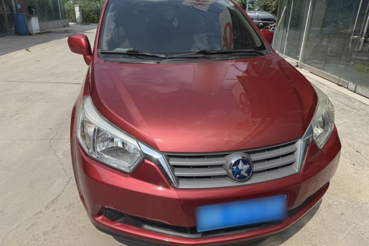 Used Venucia R50 2013 1.6L Manual Fashion Edition Exterior 1