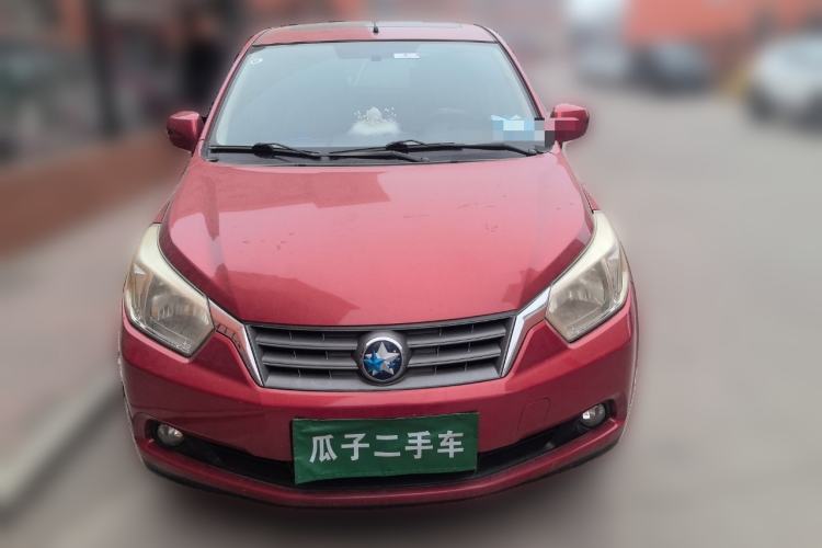 Used Venucia R50 2013 1.6L Automatic Luxury Edition Front