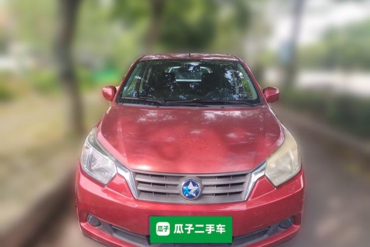 Used Venucia R50 2013 1.6L Automatic Fashion Edition Front