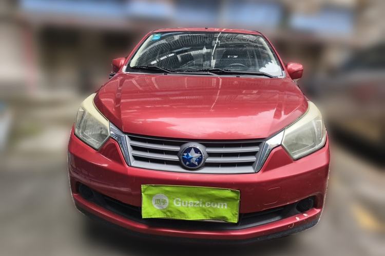 Used Venucia R50 2013 1.6L Automatic Fashion Edition Front