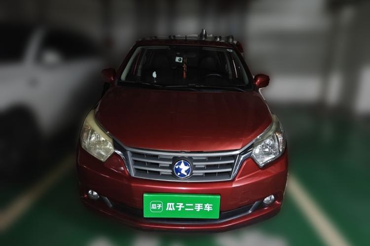 Used Venucia R50 2013 1.6L Automatic Fashion Edition Front