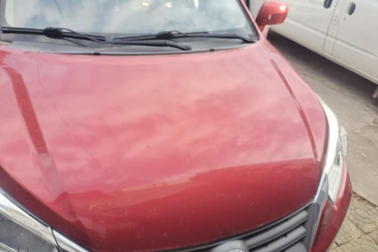 Used Venucia R50 2013 1.6L Automatic Fashion Edition Front