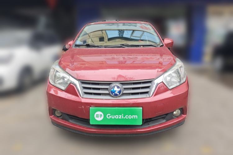 Used Venucia R50 2013 1.6L Manual Fashion Edition Front