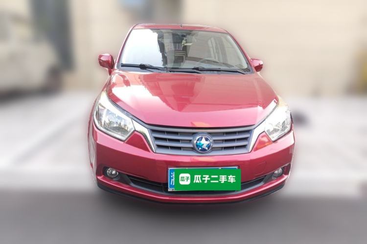 Used Venucia R50 2013 1.6L Automatic Luxury Edition Front