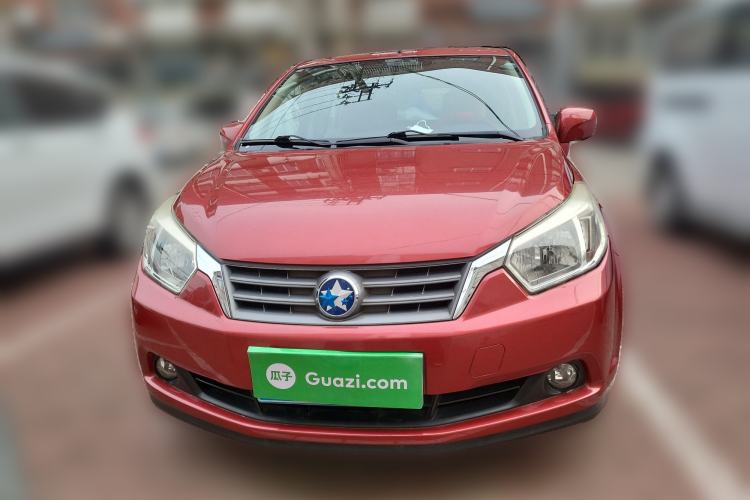 Used Venucia R50 2013 1.6L Manual Version with Beidou Navigation Front