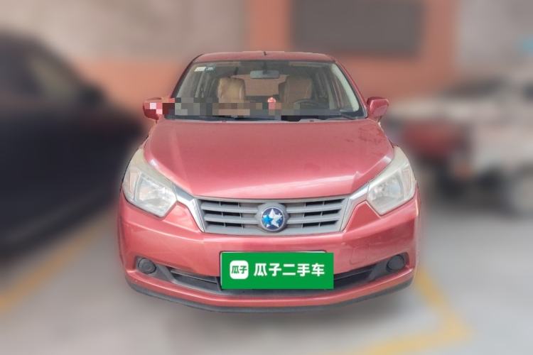 Used Venucia R50 2013 1.6L Manual Fashion Edition Front