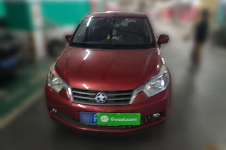 Used Venucia R50 2013 1.6L Automatic Fashion Edition Front