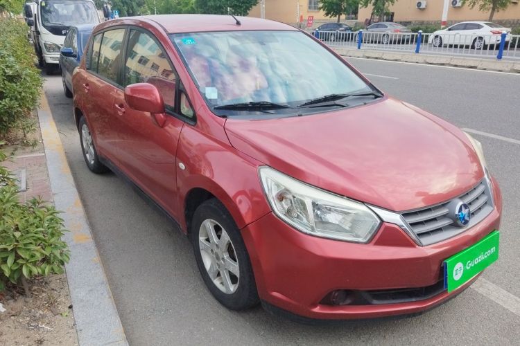 Used Venucia R50 2013 1.6L Manual Fashion Edition Front Right 45 Deg