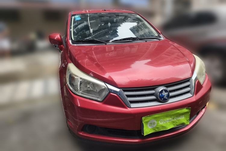 Used Venucia R50 2013 1.6L Automatic Fashion Edition Front Right 45 Deg