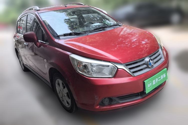 Used Venucia R50 2013 1.6L Manual Fashion Edition Front Right 45 Deg