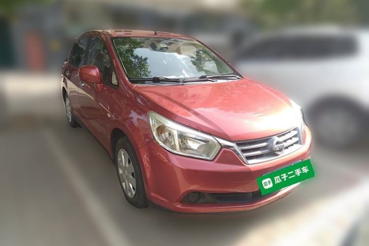 Used Venucia R50 2013 1.6L Automatic Fashion Edition Front Right 45 Deg