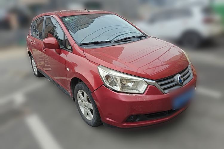 Used Venucia R50 2013 1.6L Manual Fashion Edition Front Right 45 Deg