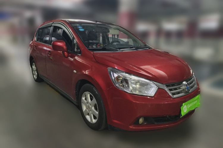 Used Venucia R50 2013 1.6L Manual Fashion Edition Front Right 45 Deg