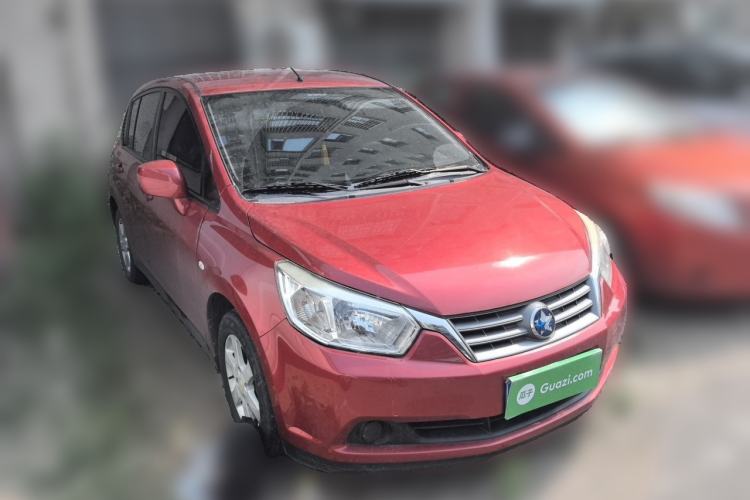 Used Venucia R50 2013 1.6L Manual Fashion Edition Front Right 45 Deg