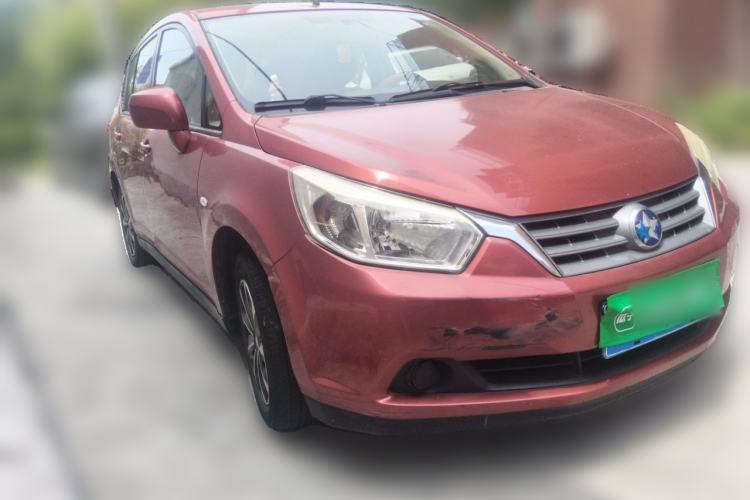 Used Venucia R50 2013 1.6L Manual Fashion Edition Front Right 45 Deg