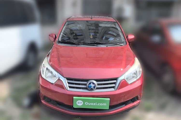 Used Venucia R50 2013 1.6L Manual Fashion Edition Front