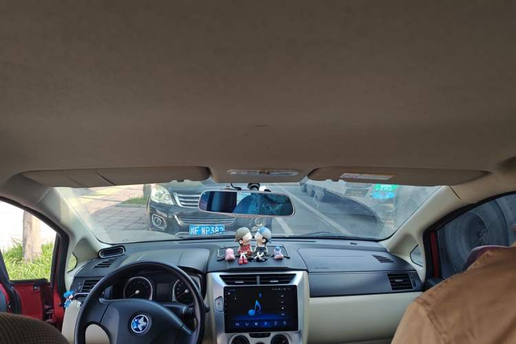 Used Venucia R50 2013 1.6L Automatic Fashion Edition Headliner