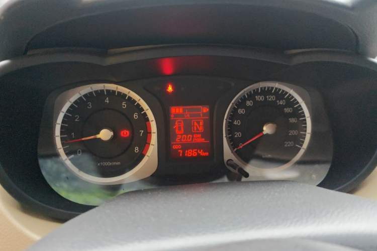 Used Venucia R50 2013 1.6L Automatic Fashion Edition Instrument Cluster