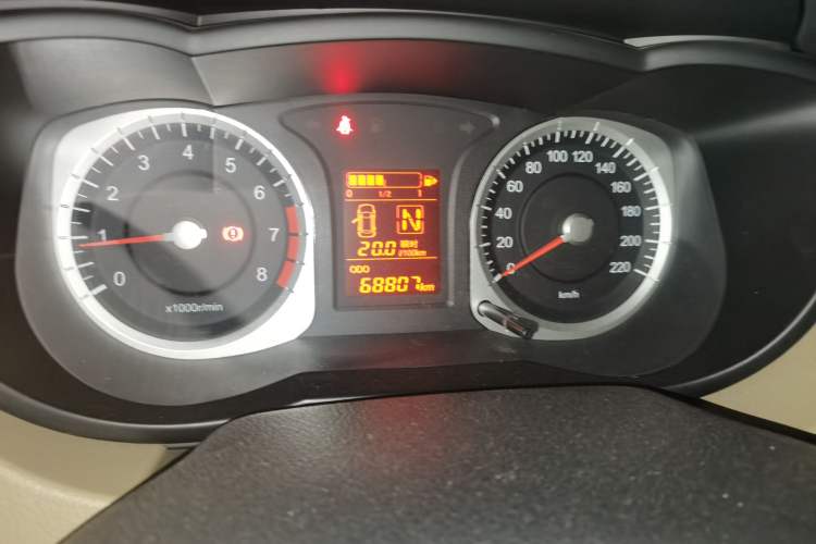 Used Venucia R50 2013 1.6L Automatic Fashion Edition Instrument Cluster
