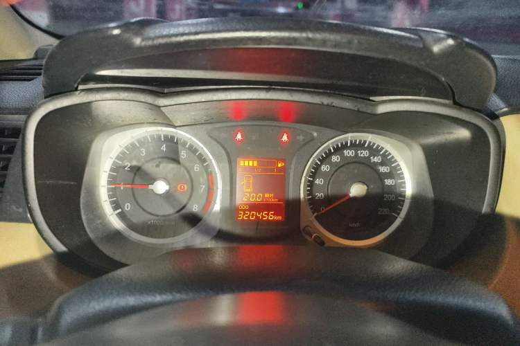 Used Venucia R50 2013 1.6L Manual Fashion Edition Instrument Cluster