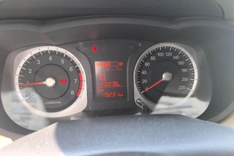 Used Venucia R50 2013 1.6L Manual Fashion Edition Instrument Cluster