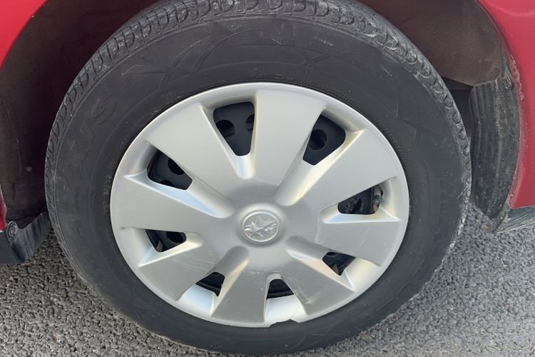 Used Venucia R50 2013 1.6L Automatic Fashion Edition Interior 7
