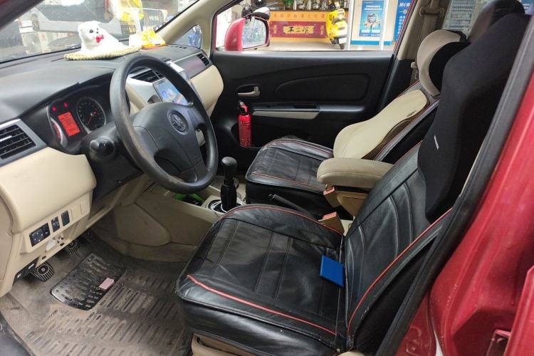 Used Venucia R50 2013 1.6L Manual Luxury Edition Left Front Seat