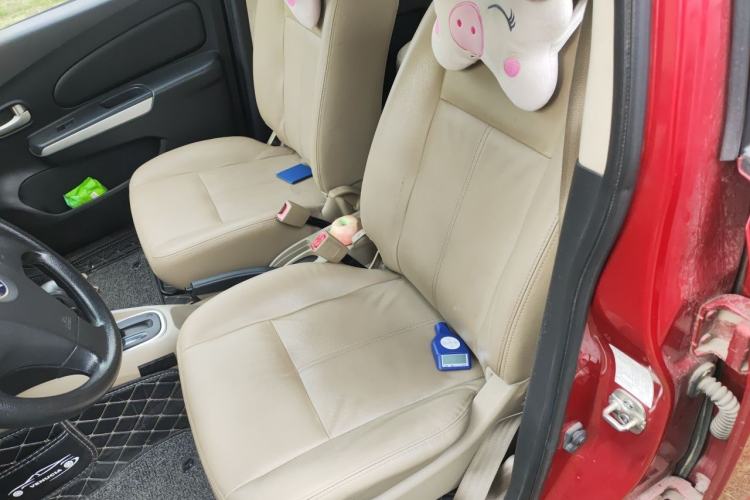Used Venucia R50 2013 1.6L Automatic Luxury Edition Left Front Seat