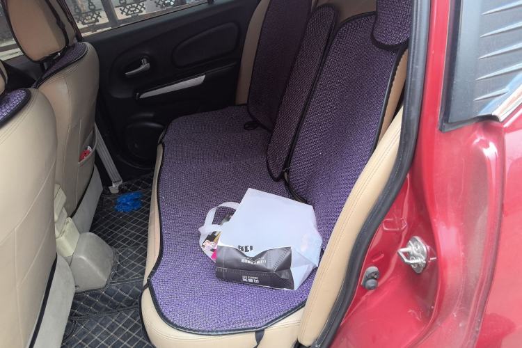 Used Venucia R50 2013 1.6L Automatic Luxury Edition Left Rear Seat