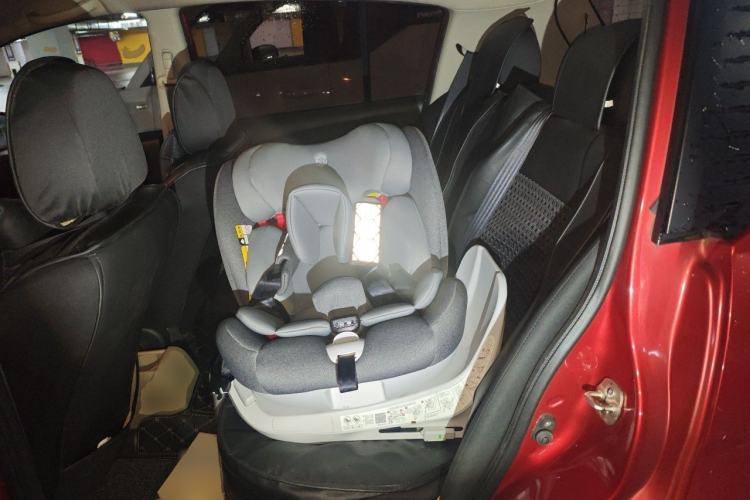 Used Venucia R50 2013 1.6L Automatic Fashion Edition Left Rear Seat
