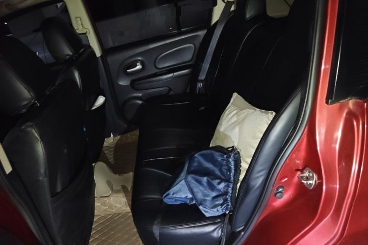 Used Venucia R50 2013 1.6L Automatic Fashion Edition Left Rear Seat