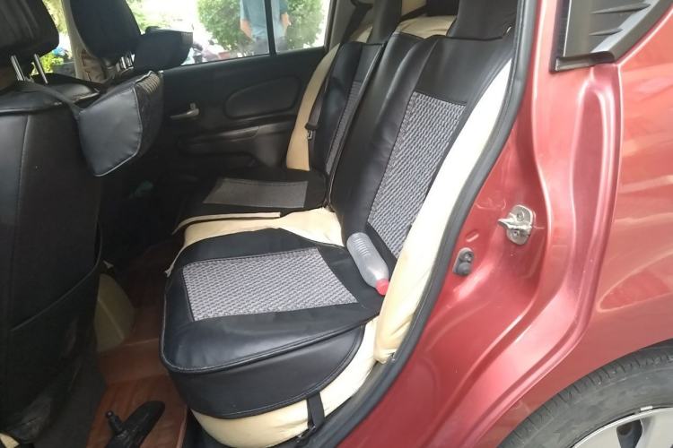 Used Venucia R50 2013 1.6L Automatic Fashion Edition Left Rear Seat