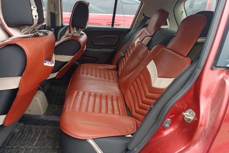 Used Venucia R50 2013 1.6L Manual Fashion Edition Left Rear Seat