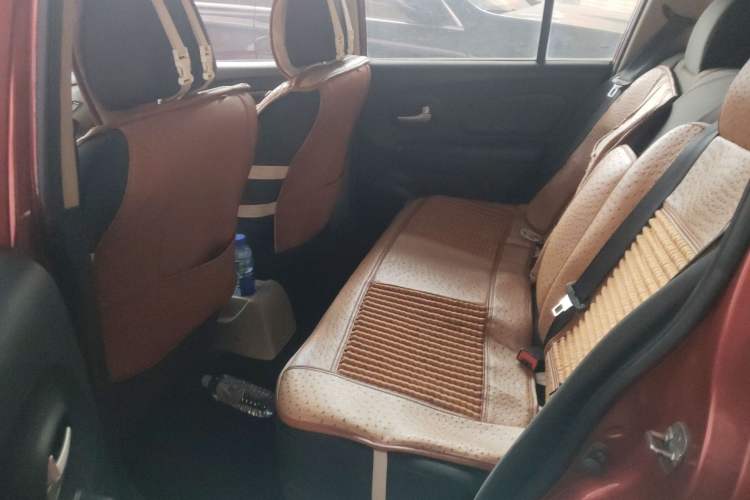 Used Venucia R50 2013 1.6L Manual Fashion Edition Left Rear Seat