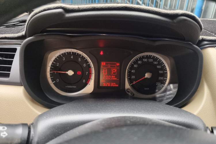 Used Venucia R50 2013 1.6L Automatic Fashion Edition Odometer Close Up