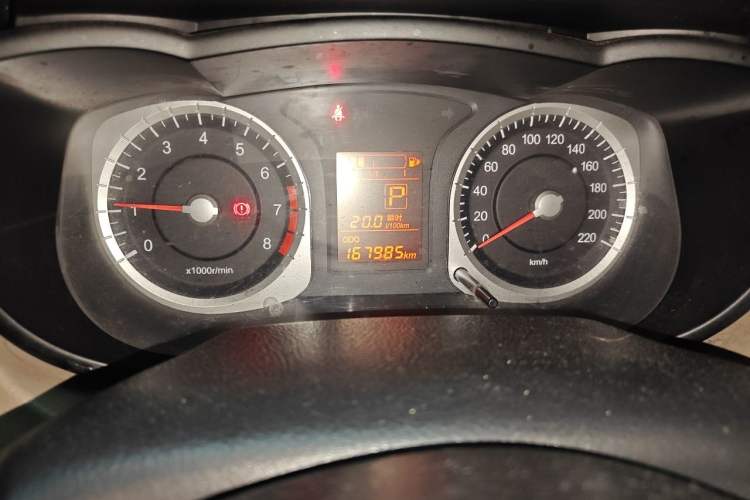 Used Venucia R50 2013 1.6L Automatic Luxury Edition Odometer Close Up