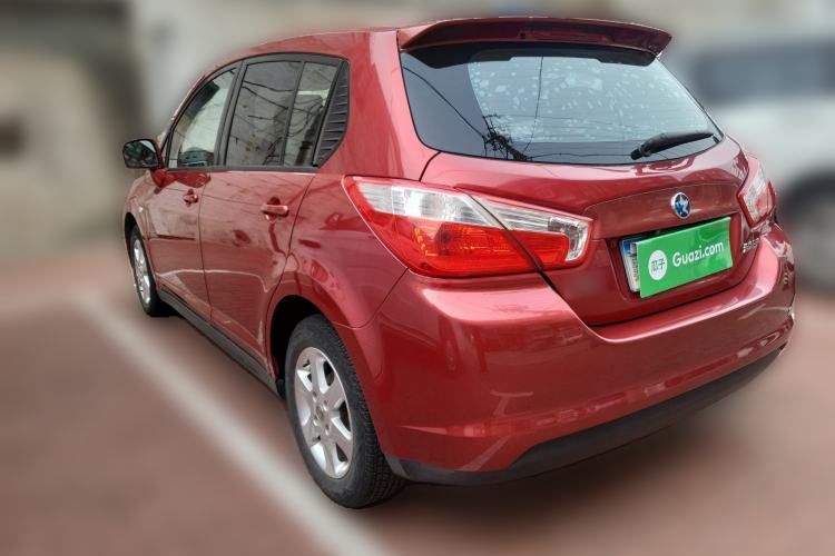 Used Venucia R50 2013 1.6L Manual Version with Beidou Navigation Rear Left 45 Deg