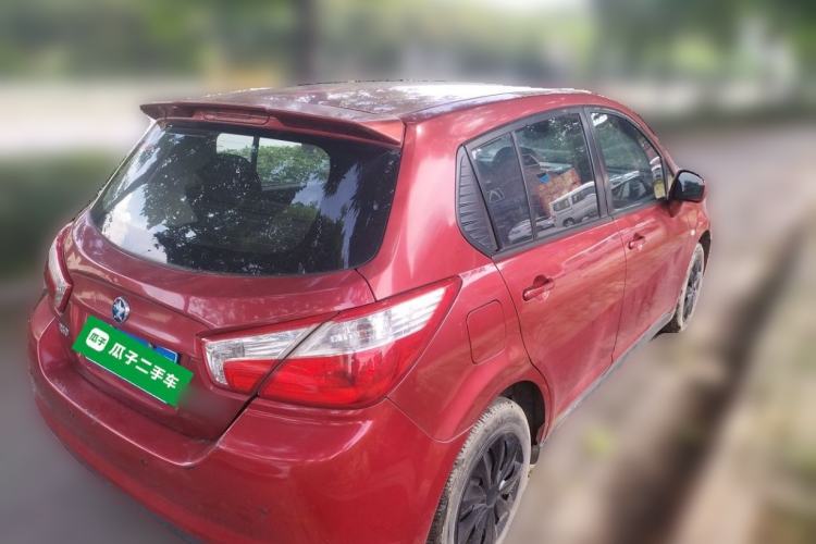 Used Venucia R50 2013 1.6L Automatic Fashion Edition Rear Right 45 Deg