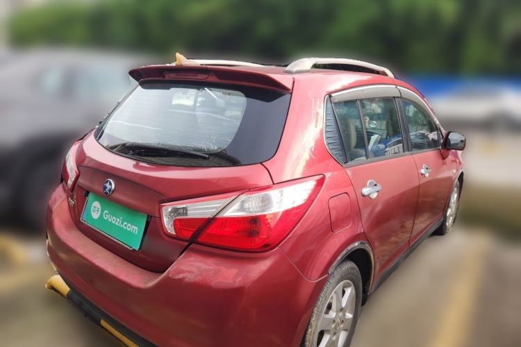 Used Venucia R50 2013 1.6L Manual Luxury Edition Rear Right 45 Deg