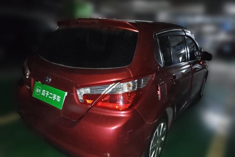 Used Venucia R50 2013 1.6L Automatic Fashion Edition Rear Right 45 Deg