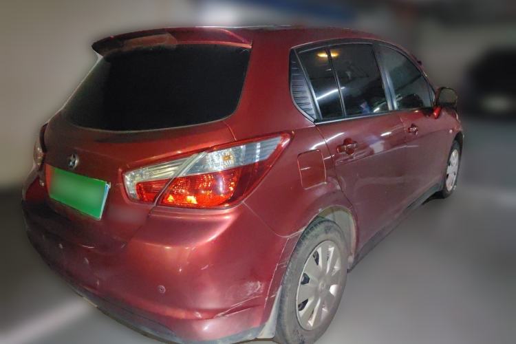 Used Venucia R50 2013 1.6L Automatic Fashion Edition Rear Right 45 Deg