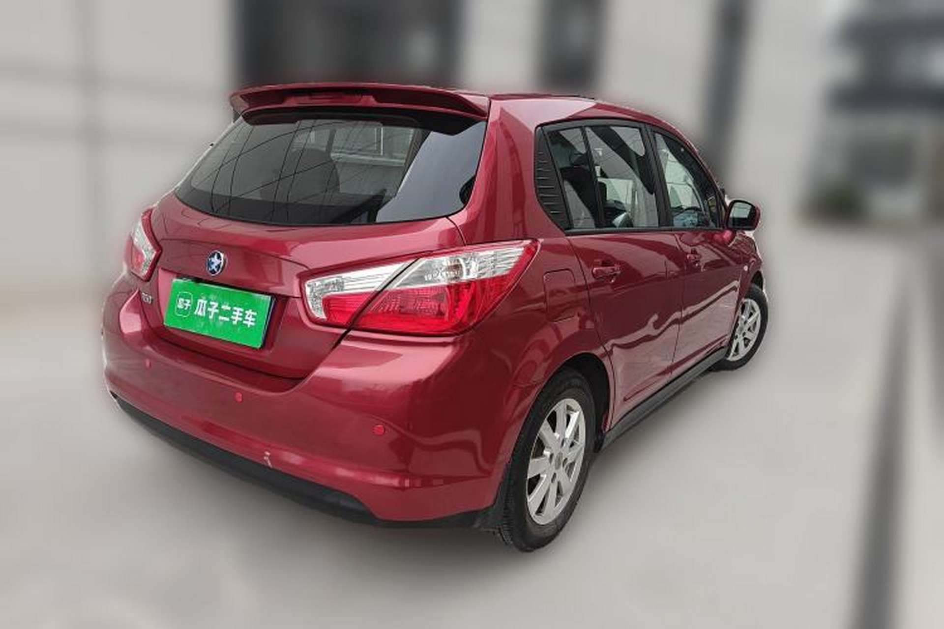Used Venucia R50 2013 1.6L Manual Fashion Edition Rear Right 45 Deg