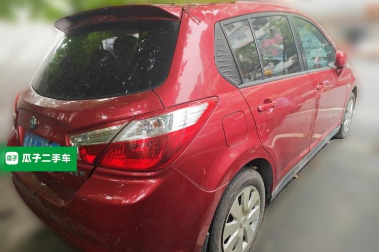 Used Venucia R50 2013 1.6L Automatic Fashion Edition Rear Right 45 Deg