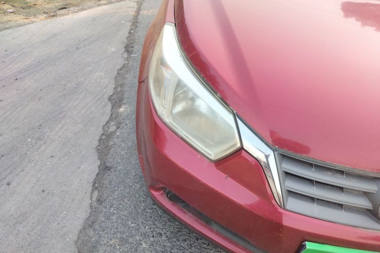 Used Venucia R50 2013 1.6L Manual Fashion Edition Right Front Headlight