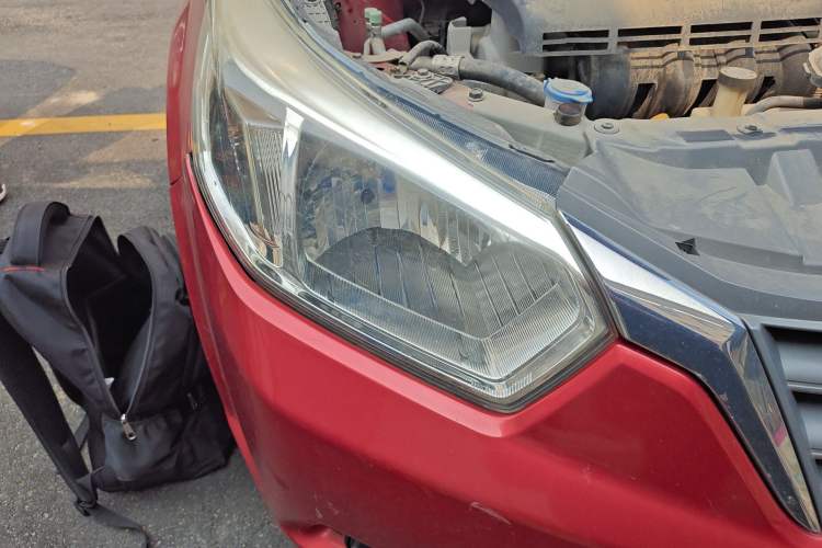 Used Venucia R50 2013 1.6L Manual Fashion Edition Right Front Headlight